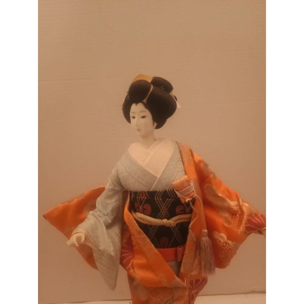 Japanese Geisha Kimono Dollon Lacquer Stand 17